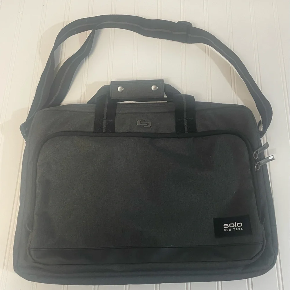SOLO New York Gray Urban Slimbrief 15.6